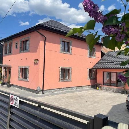 Casa Raraului Leilighet Câmpulung Moldovenesc Eksteriør bilde